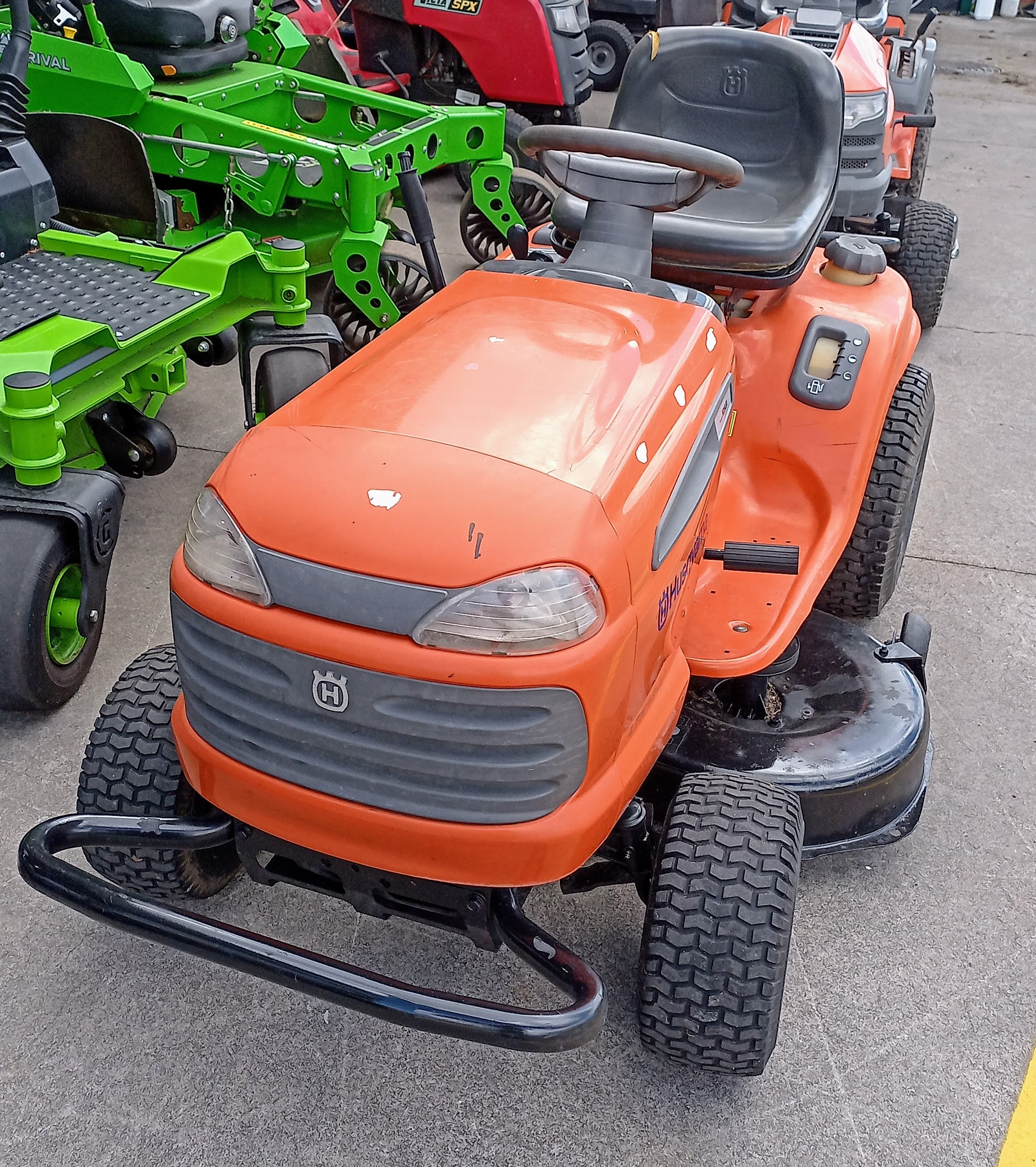 Second hand ride on lawnmower online